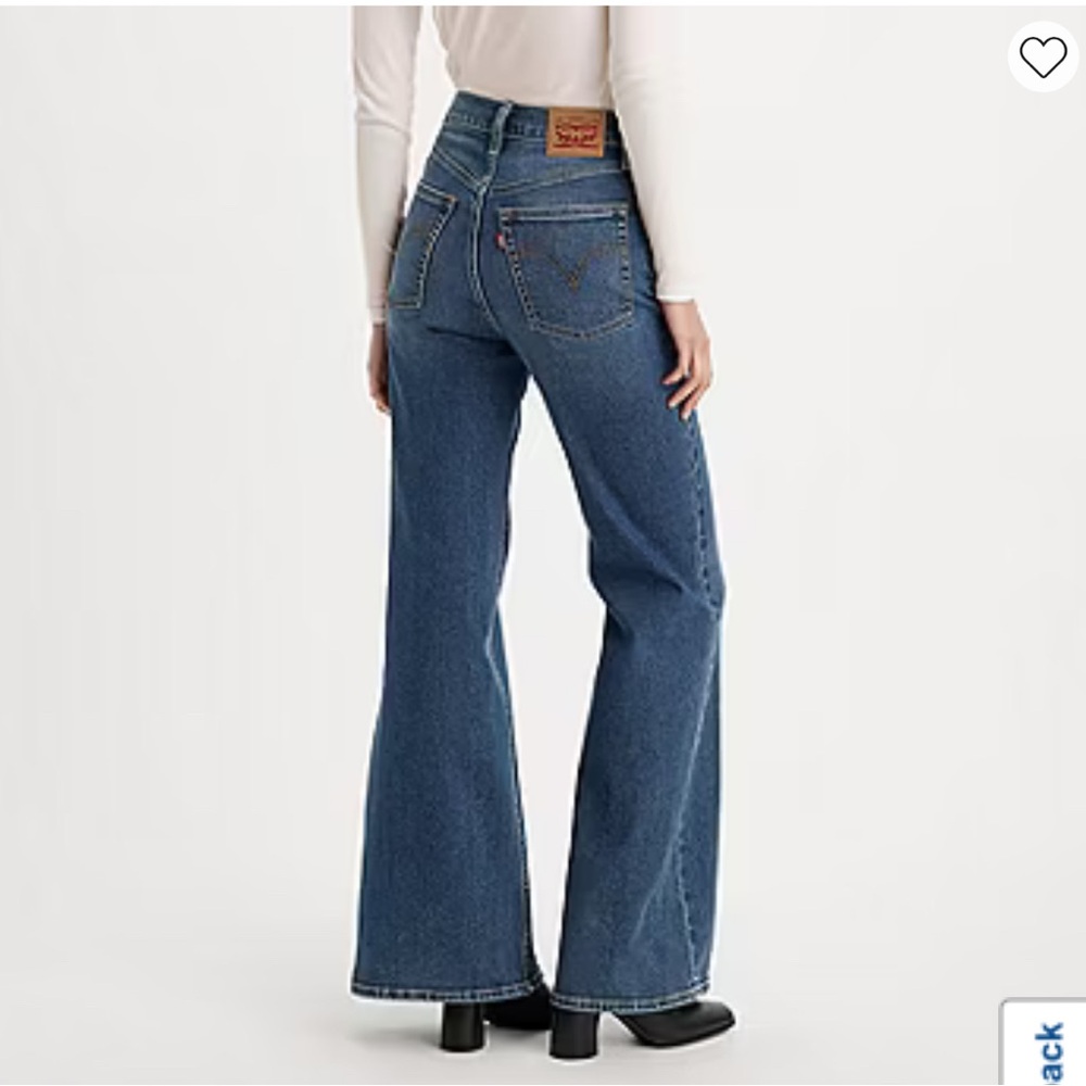 Levi's High-Waist Wide Leg Jeans in Medium Blue